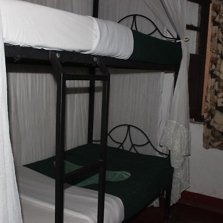 מושי Kilimanjaro Backpackers Hotel מראה חיצוני תמונה