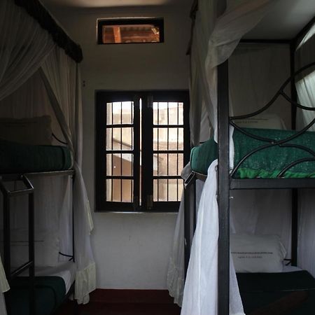 מושי Kilimanjaro Backpackers Hotel מראה חיצוני תמונה